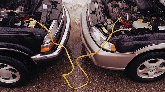 روش استارت زدن با اتصال باتری خودرو به باتری کمکی